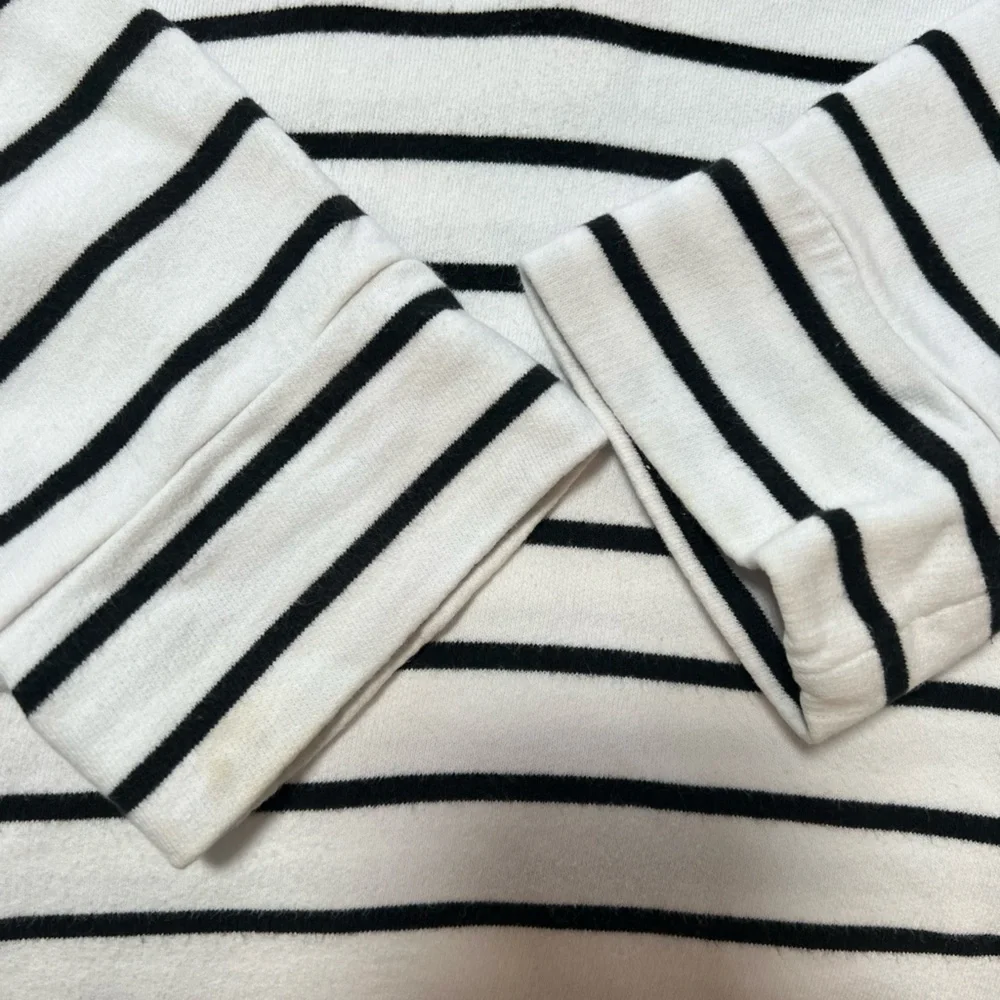 Ralph Lauren White & Black Striped Hooded Pullover - Picture 10 of 13